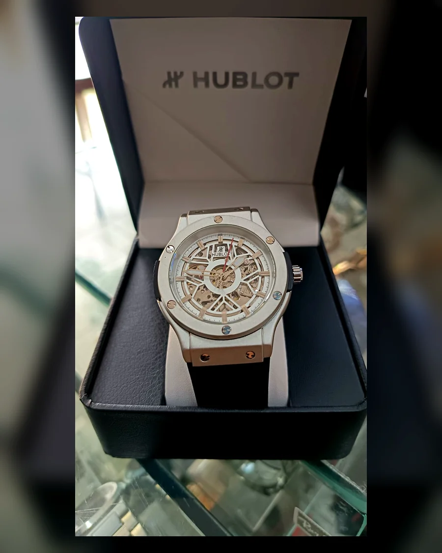 Hublot skeleton blanco
