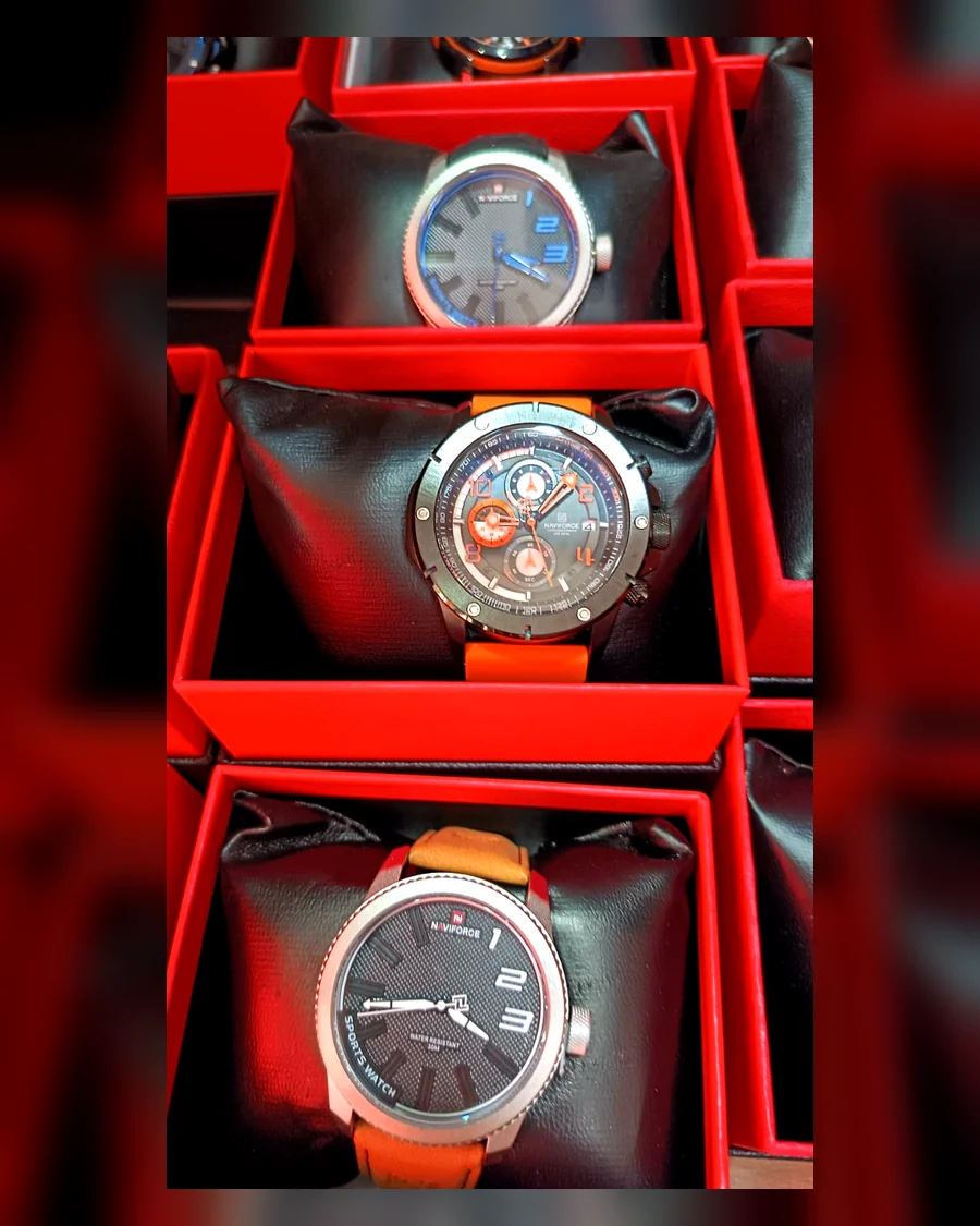 Naviforce naranja